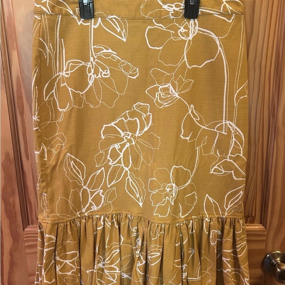 Eva Mendes New York & Company Mustard Floral A-Line Skirt size 12